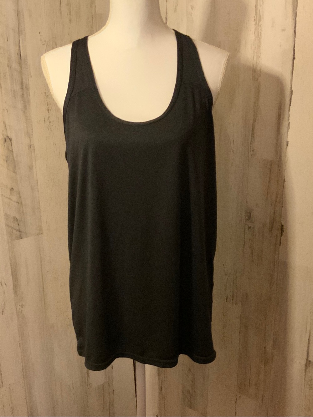 Xersion Black Scoop Neck Tank Top